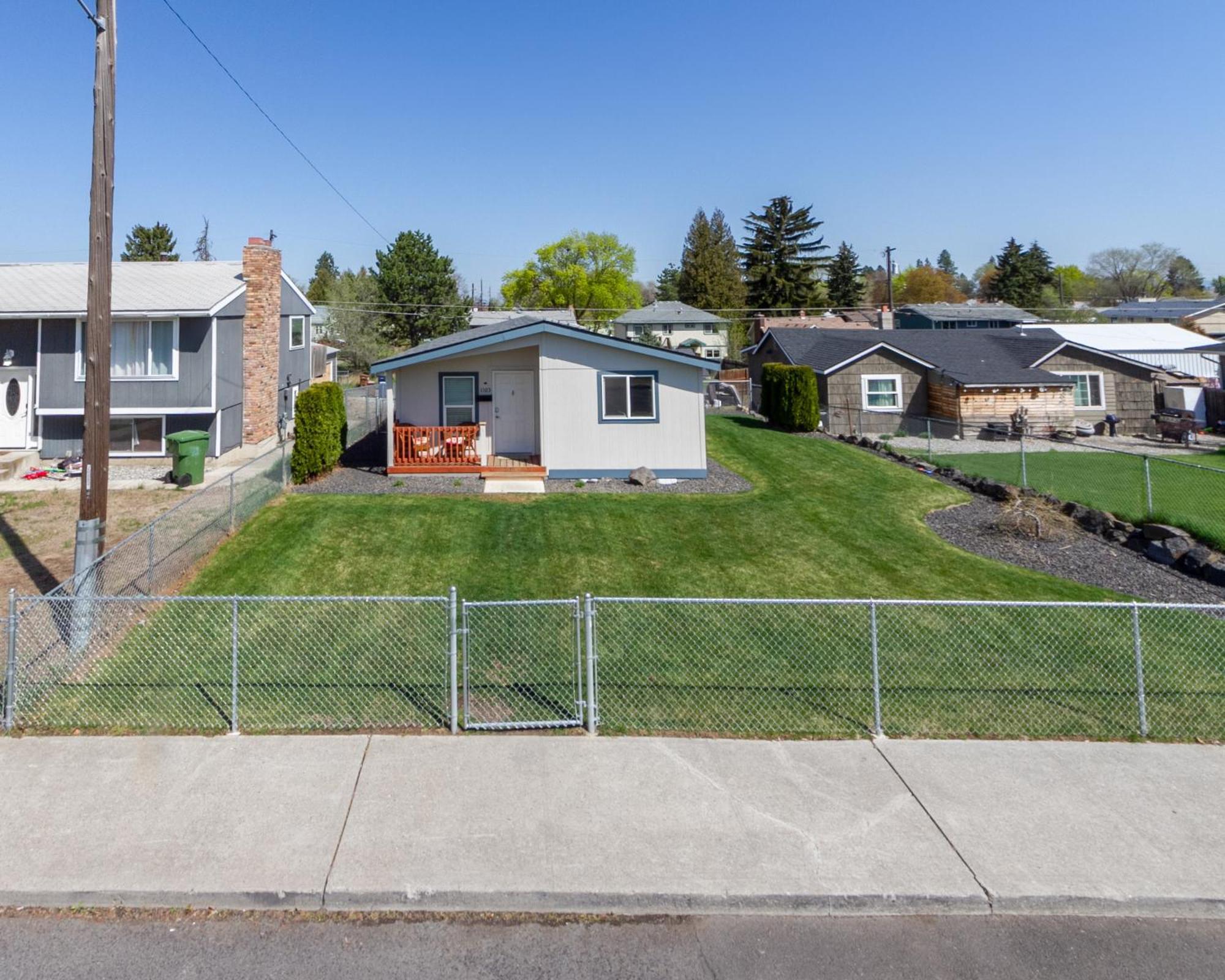 Cute And Cozy 3 Bed 2 Bath Home In North Spokane Extérieur photo